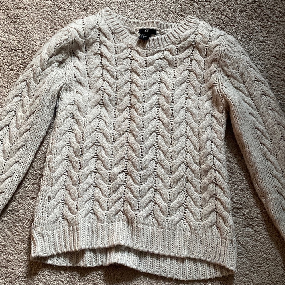H&M cable knit sweater, comfy and warm during the cold months.